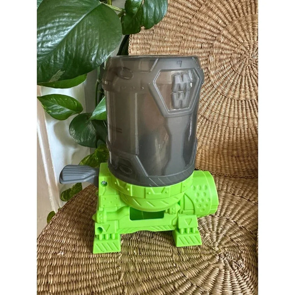 Million Warriors launcher toy - Picture 2 of 9